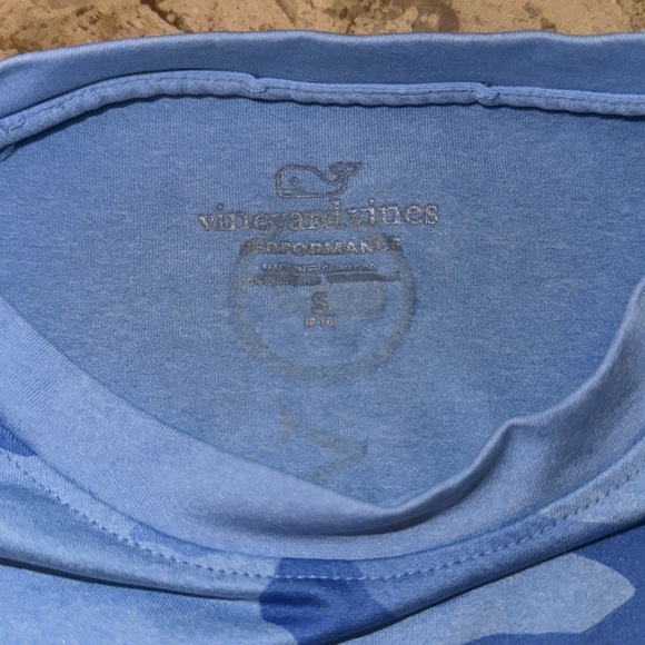 Vineyard Vines Blue Camo dri-fit shirt L - Picture 3 of 5